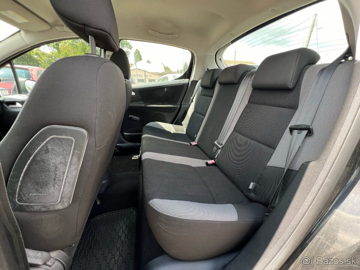 Peugeot 207 1.4 benzín, 70kW, MT/5, rok:08.2009. - 11