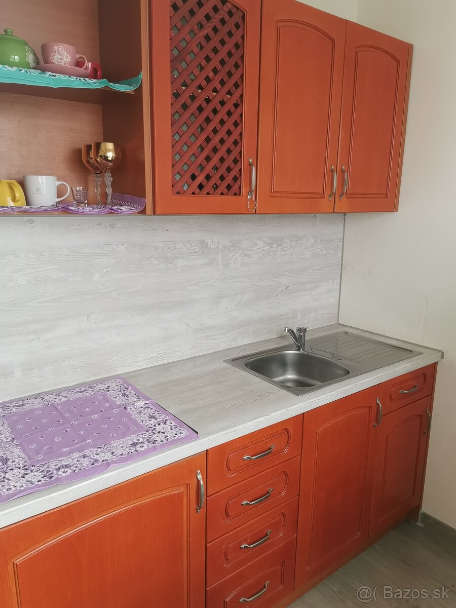 Južná trieda - veľký 3 izbový byt na predaj - 11