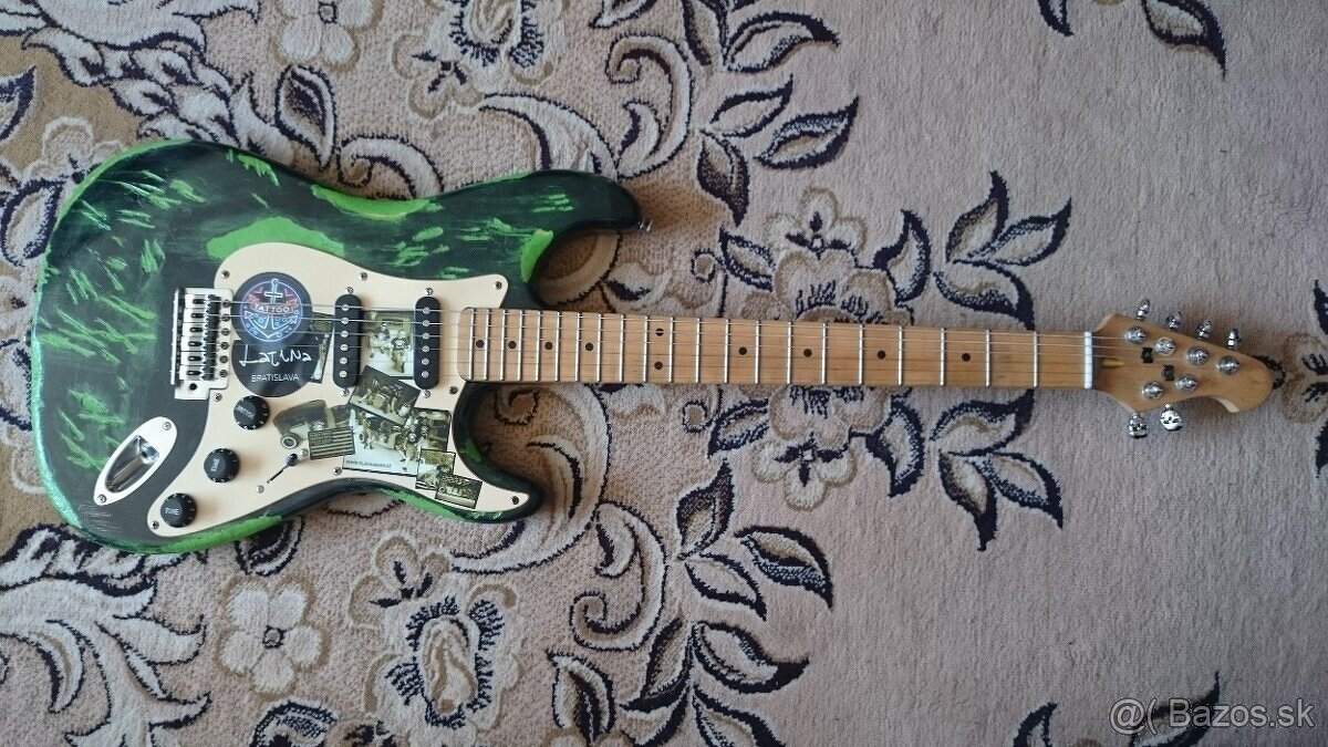 2x gitara, Kombo, klavír príslušenstvo Fender Squier málo h - 11