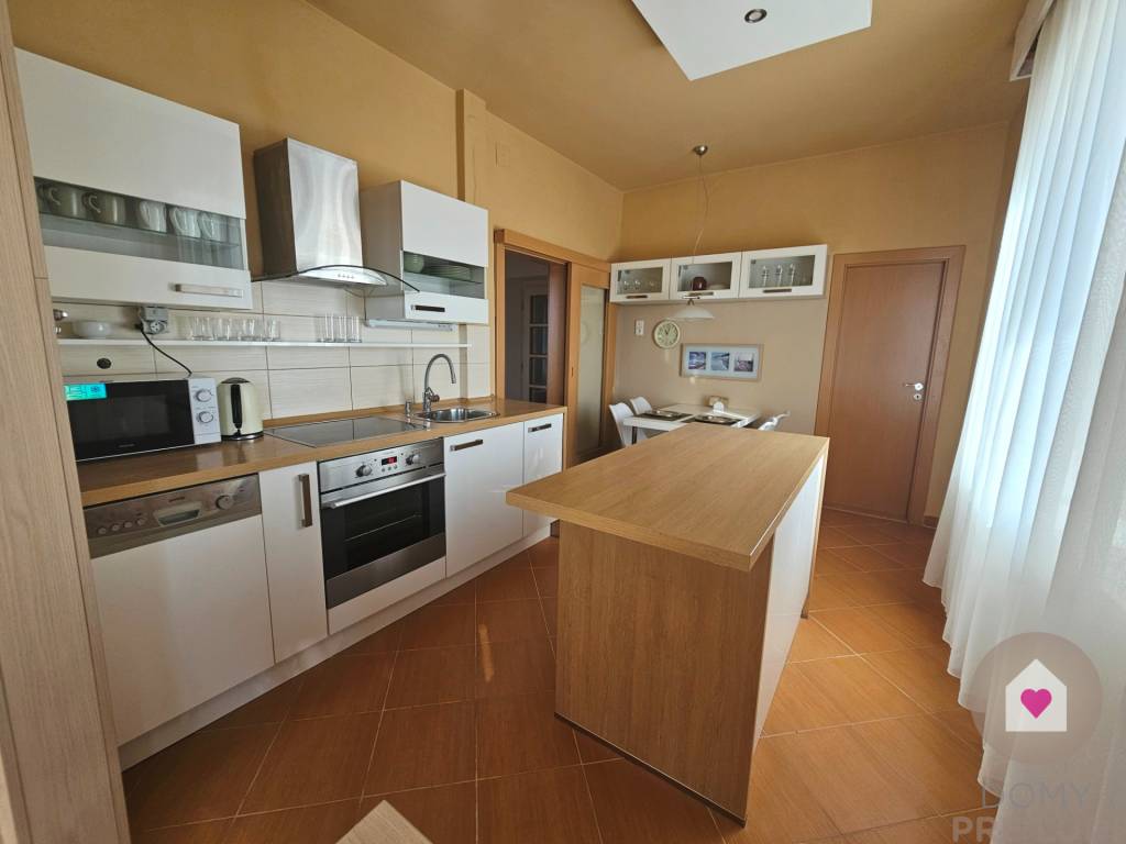 3,5 IZBOVÝ KOMPLETNE ZARIADENÝ BYT (110 m2) V RD, BA- STARÉ - 11