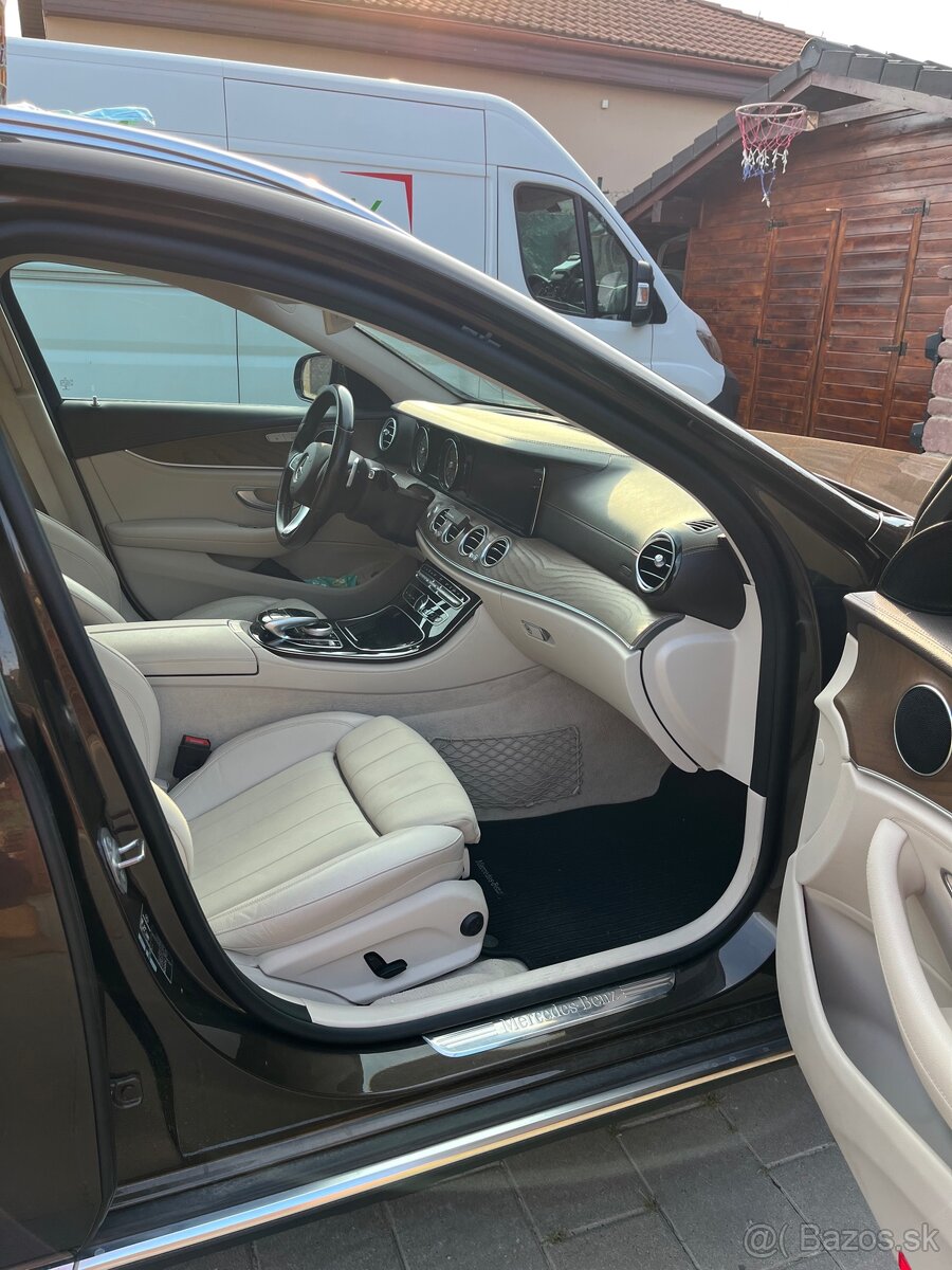 Mercedes Benz E220 4matic All-terrain- cena s DPH - 11