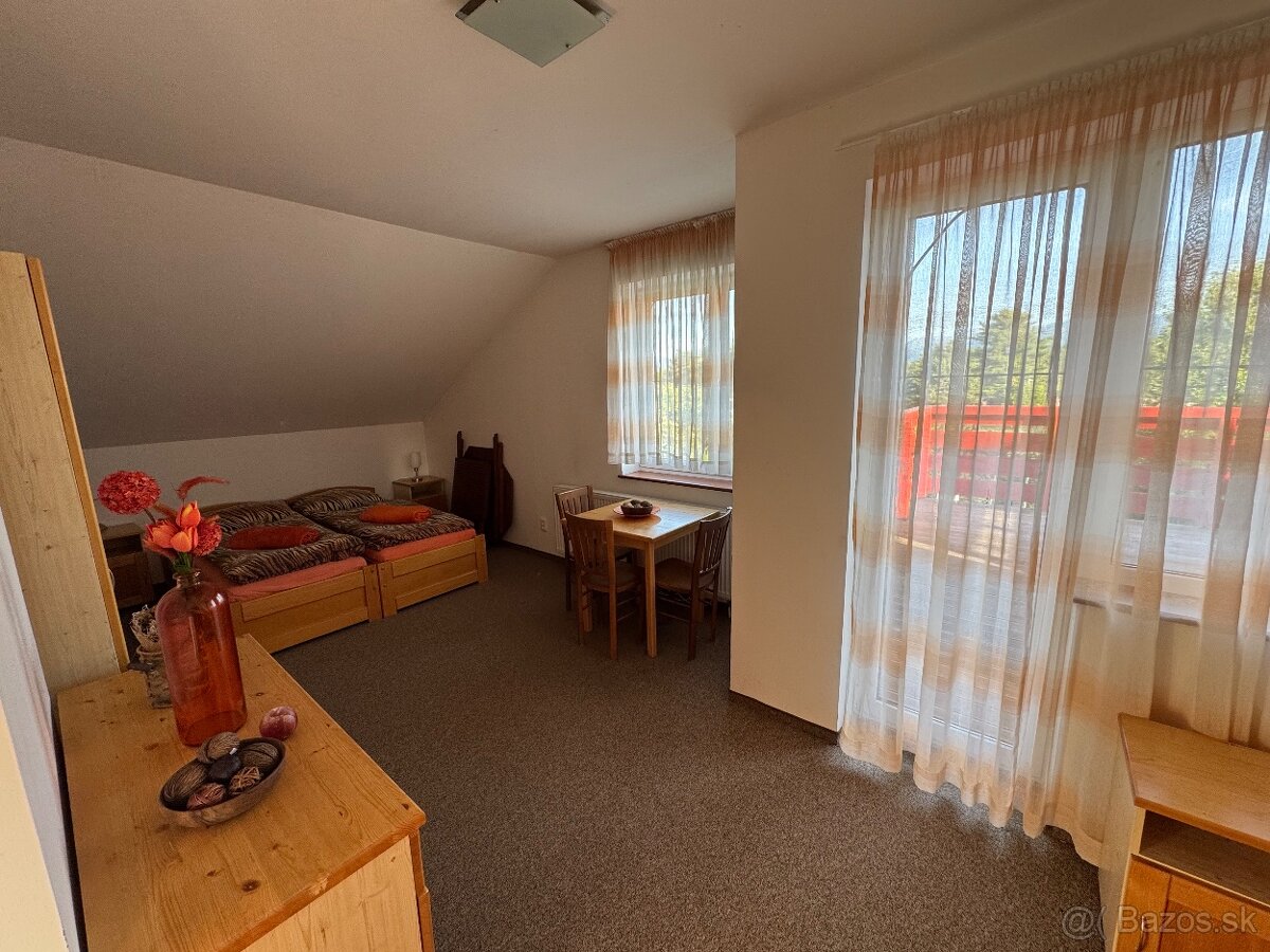 Predám dom s bazénom - 11