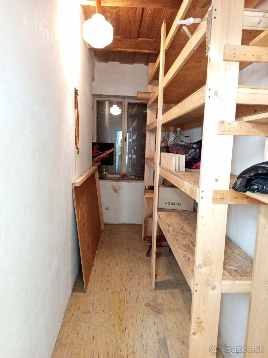 Na predaj - dva domy na jednom pozemku Bátovce - 11