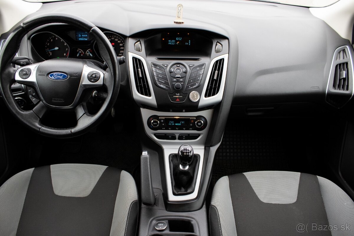 Ford Focus Kombi 1.0 EcoBoost 125k Trend - 11