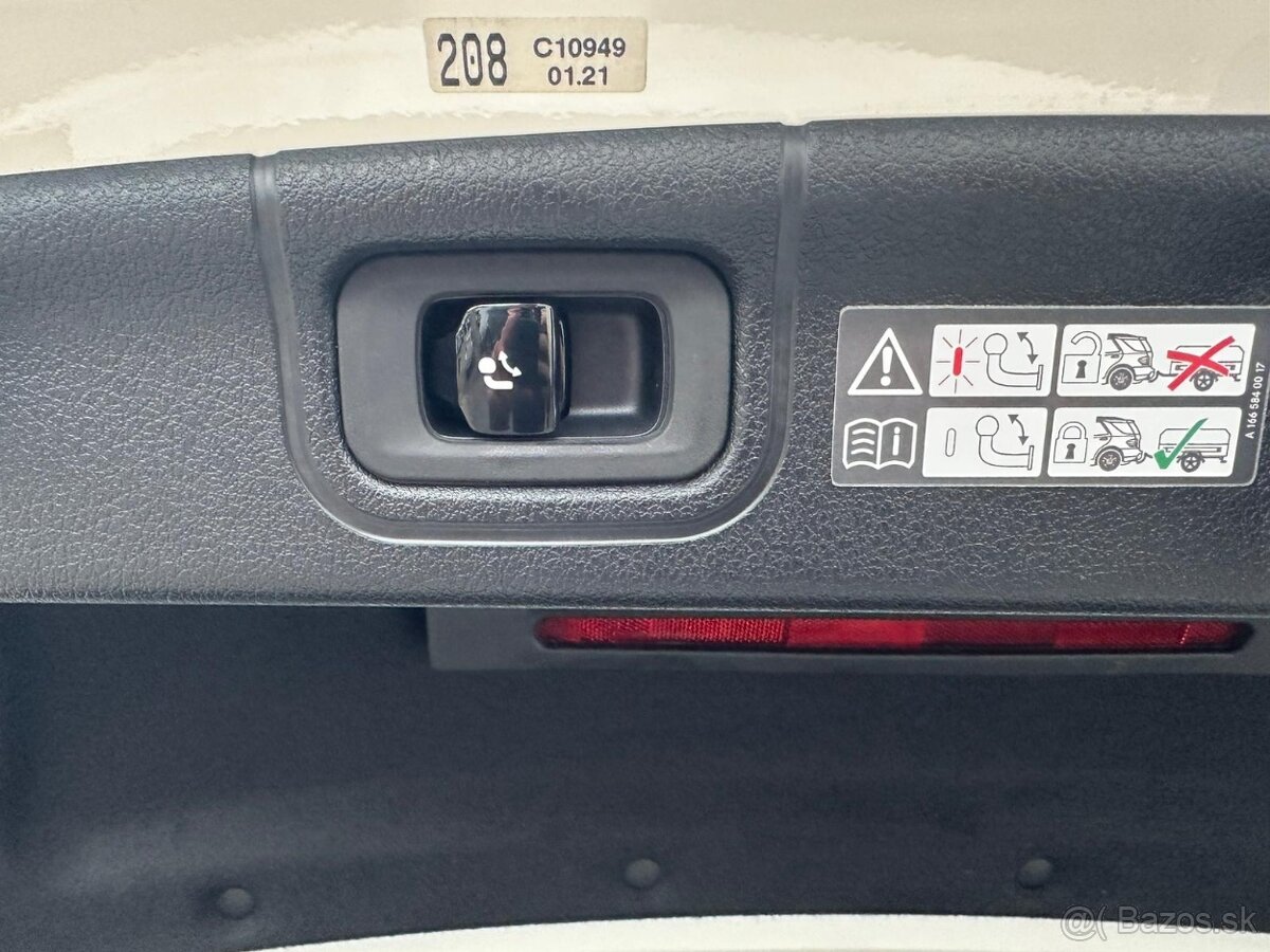 Mercedes-Benz Třídy C 200, 4MATIC, AMG, DPH, HYBRID - 11