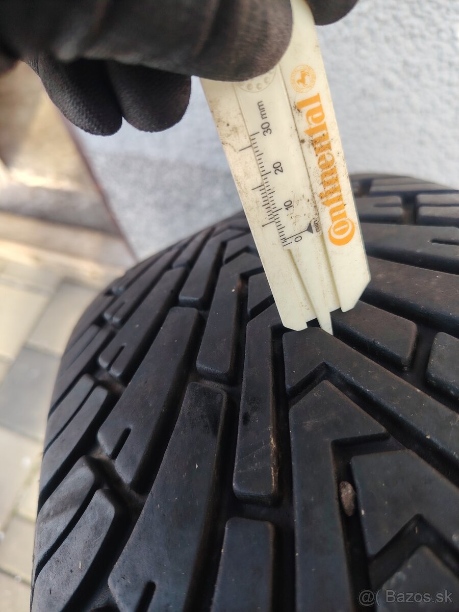 Predám pneu 235/65R17 letné - 11