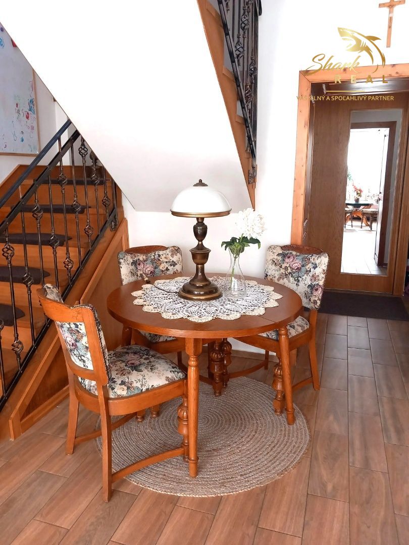 Výnimočný rodinný dom v krásnej prírode Štiavnických vrchov - 11