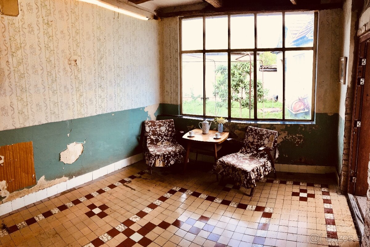 Znížená cena - Rodinný dom so slnečným pozemkom - 11