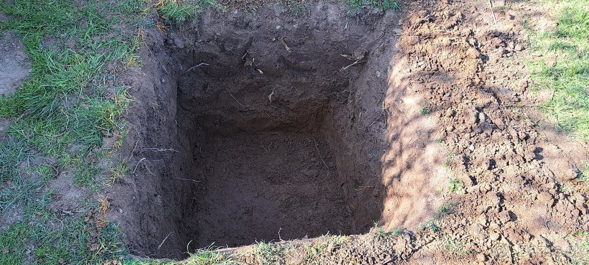 Búracie práce-čistenie pozemkov-ručné Výkopové práce - 11