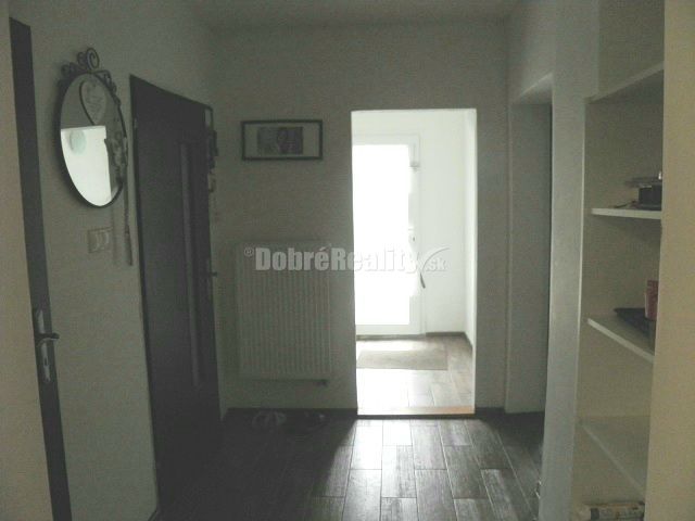 RK Dobré reality predáva v spolupráci s majiteľom 4-izbový r - 11