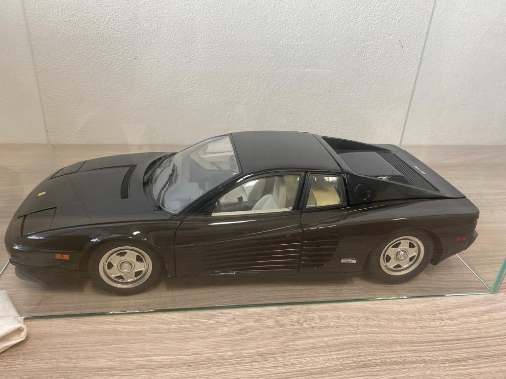 Ferrari Testarossa Model v mierke 1:8 - 11