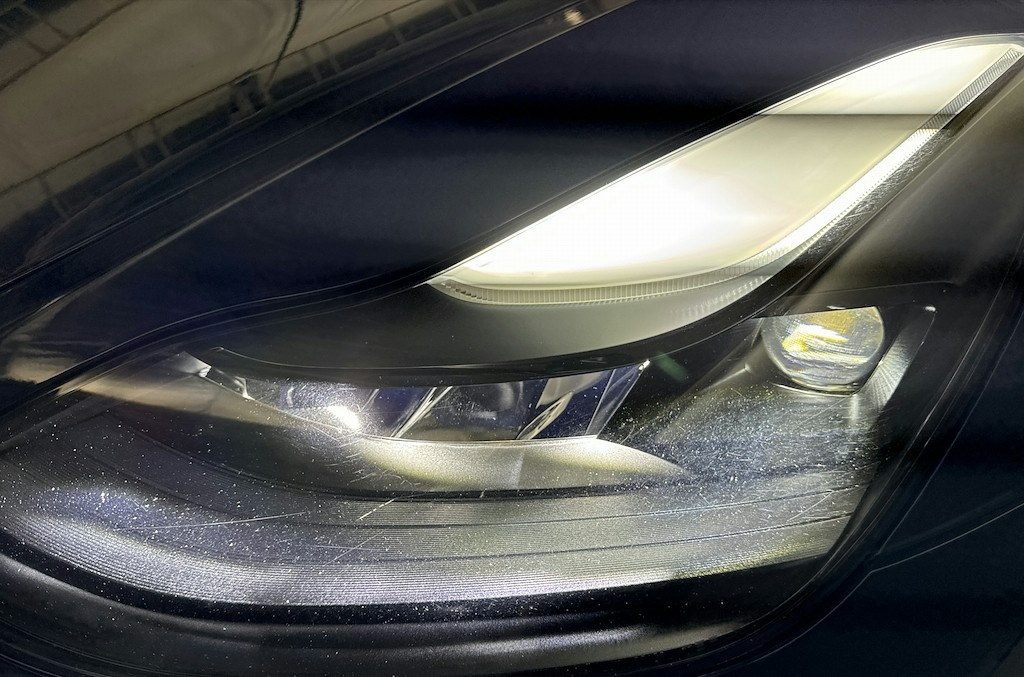 Tesla Model 3 MY22 RYZEN, Long Range AWD,záruka,DPH - 11