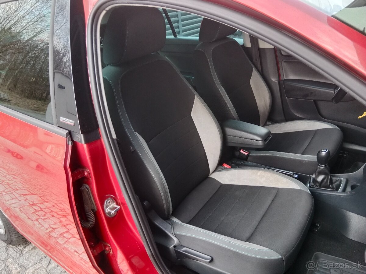 Škoda Rapid Spaceback 1.2 TSI 66kW 2016 - Xenon, Full Servis - 11