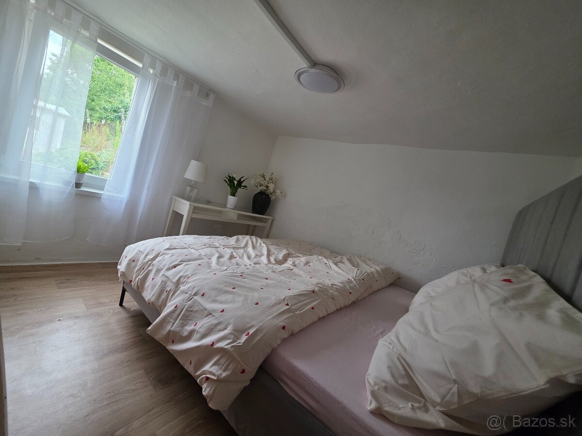 Predám murovanú chatu vhodnú na celoročné bývanie - 11