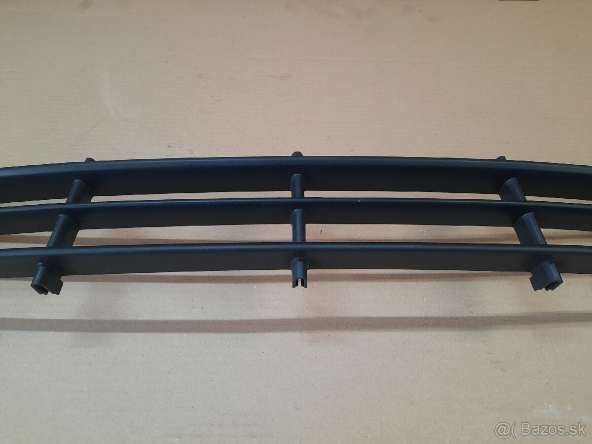 mriežka pred nárazníka Octavia 2 - 11