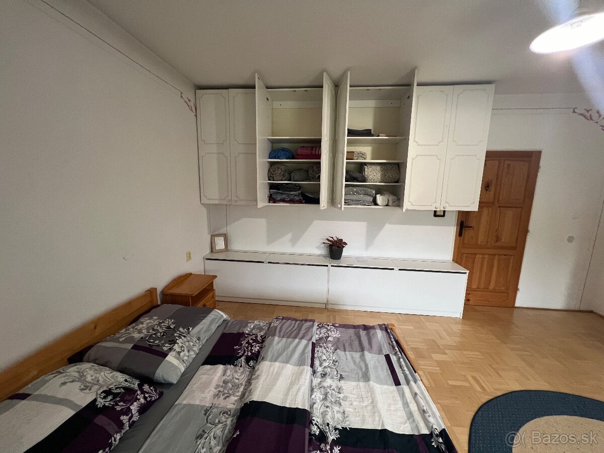 5- izbový dom pod Zoborom - 11