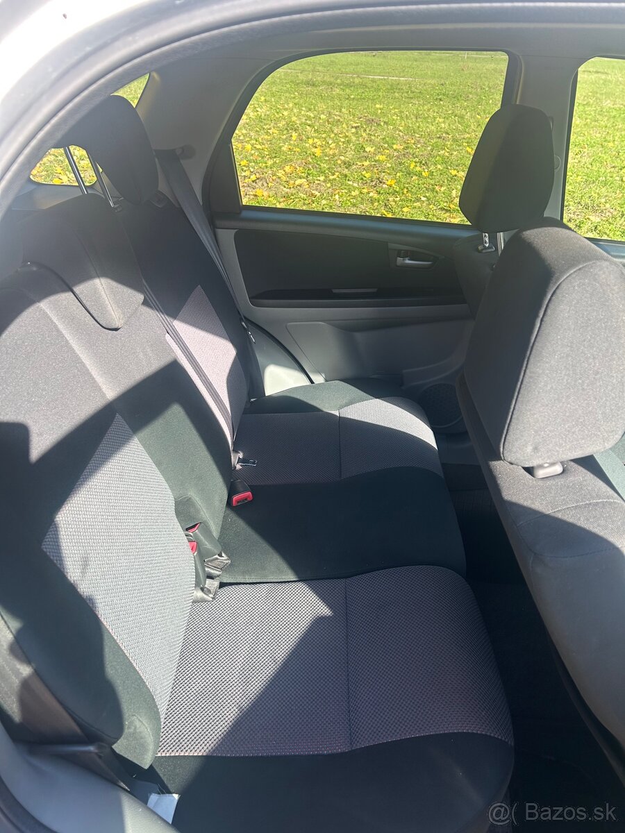 Suzuki SX4 4x4 - 11