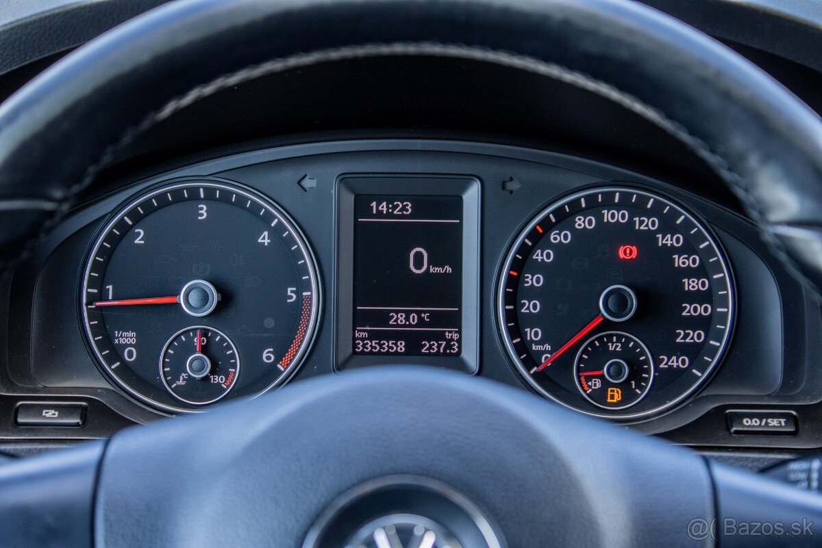 Volkswagen Caravelle 2.0 TDI LR Comfortline / 9 MIEST - 11