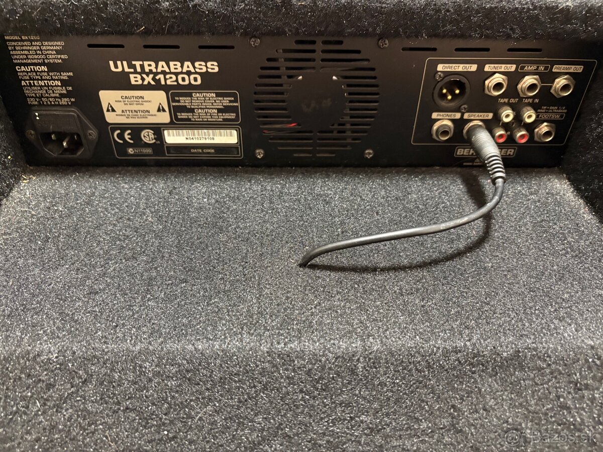 Basové kombo Behringer Ultrabass BX1200 - 11