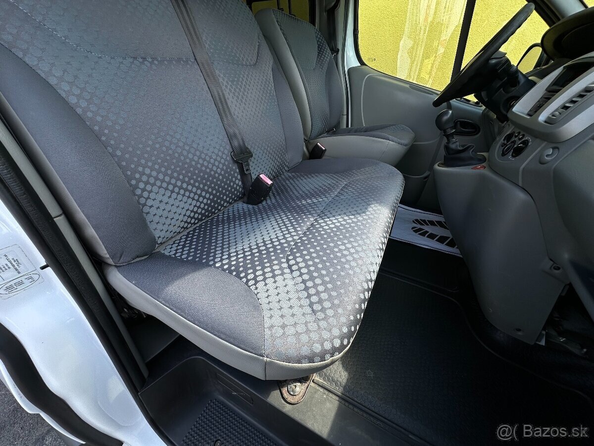 Renault Trafic 2.0dCi/84kW KLIMA 6.Míst r.v. 2009 - 11