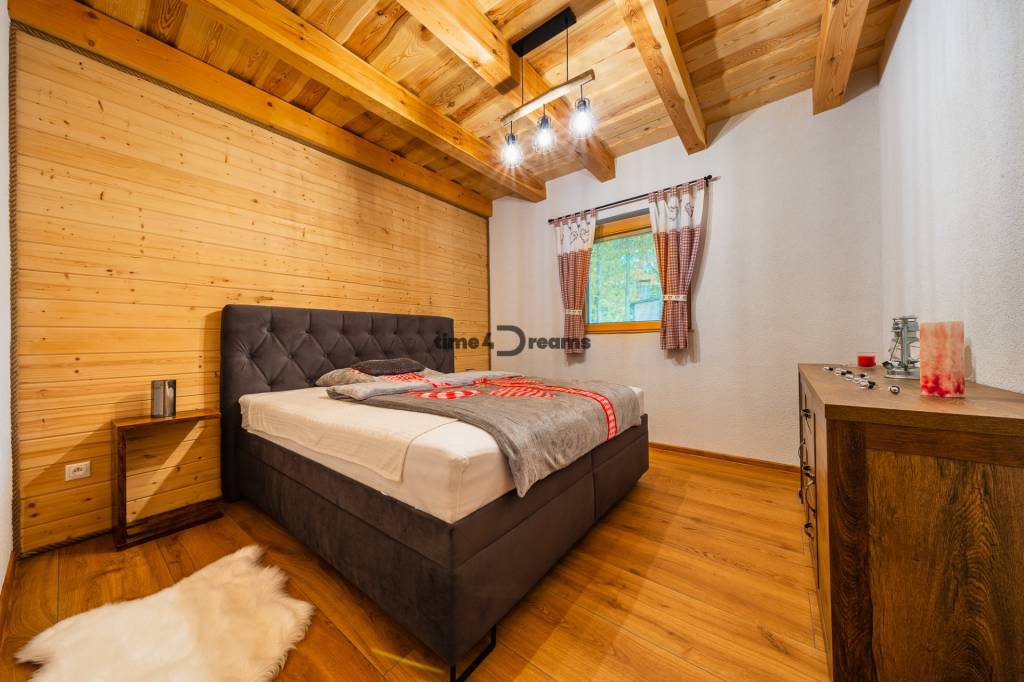 NA PREDAJ čarovná CHATA v srdci Duchonky - Topoľčany - 11