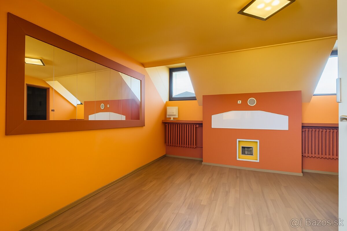 DVE BUDOVY S VEĽKÝM POTENCIÁLOM NA PODNIKANIE AJ INVESTÍCIU - 11