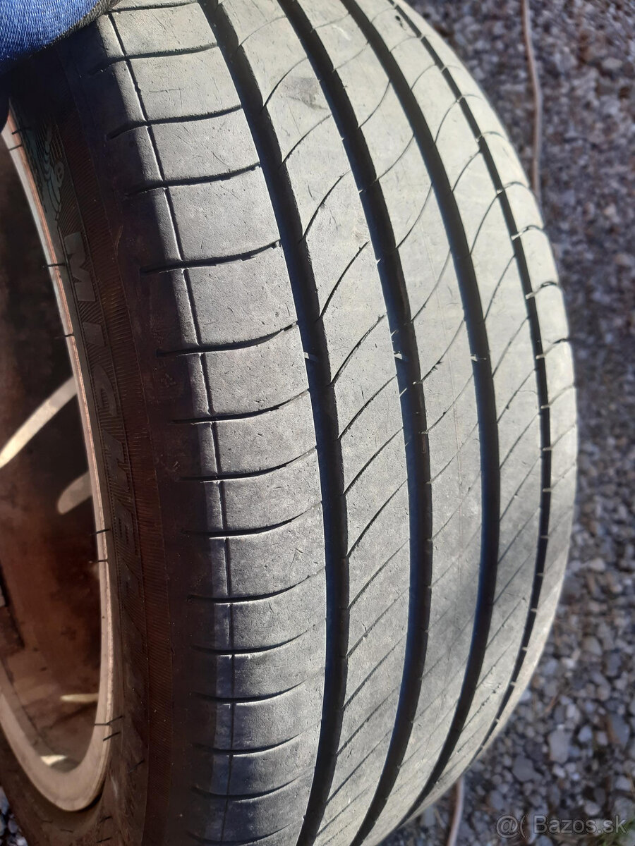 AUDI A8 D2 4.2 228kw krátká i long - díly - 11