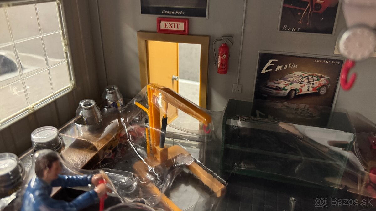 Diorama garáže PlayGo 1:24 - 11