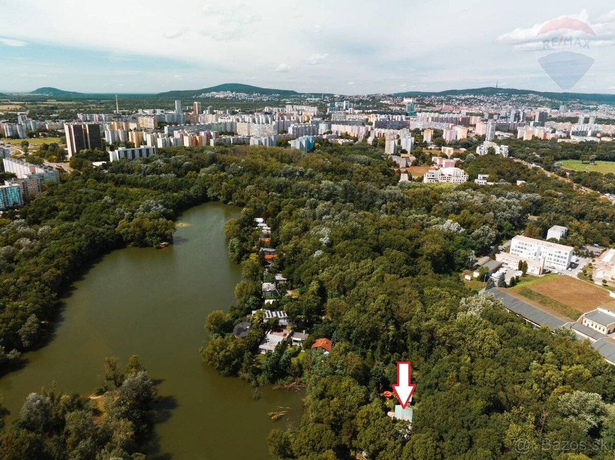 PREDAJ: záhrada 458 m2 s chatou, jazero Malý Draždiak, Petrž - 11