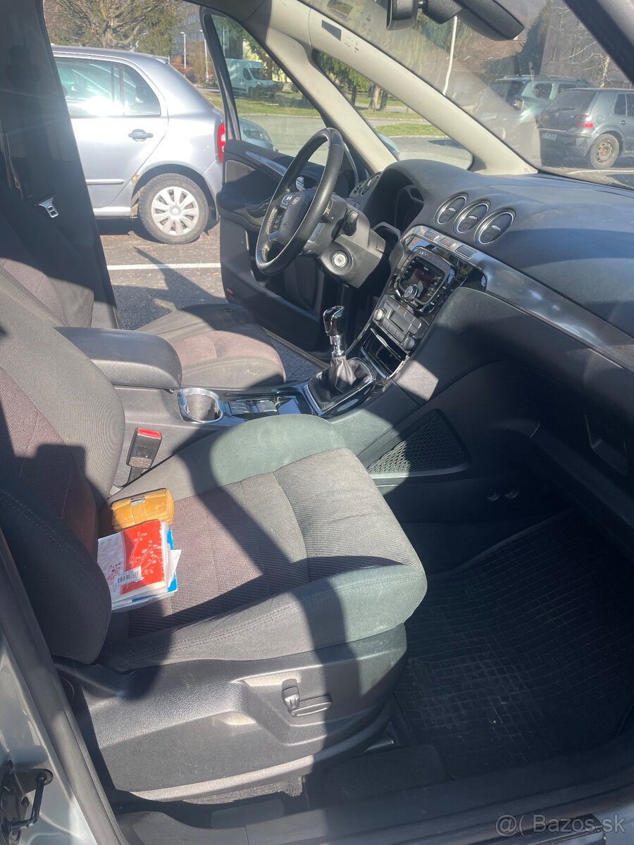 Predám Ford S max 2,0tdi 103kw rv-2010 - 11