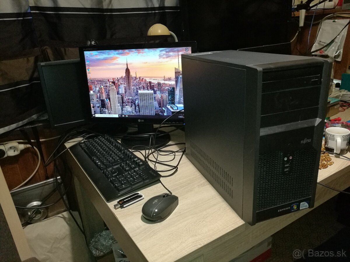 Komplet PC zostava. Fujitsu. 2 x Disk. - 11