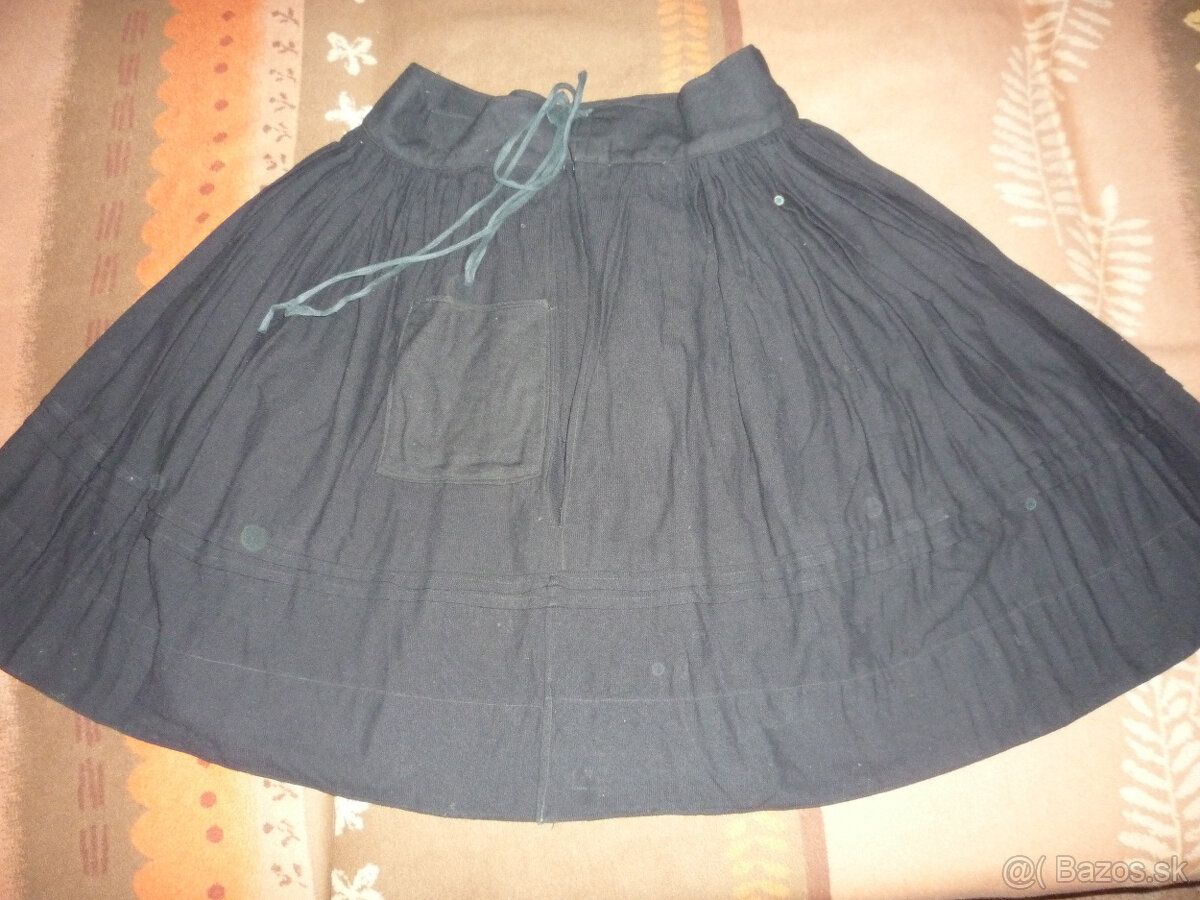 Ženský kroj - sukňa z Hontu - 11