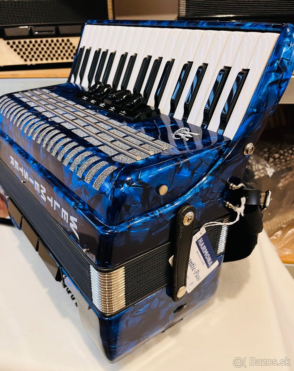 Predám akordeón Weltmeister Achat 72 basový - 11