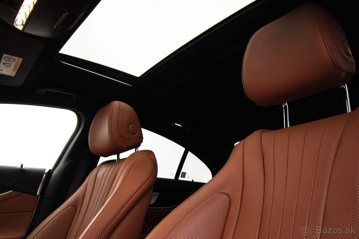 Mercedes-Benz CLS 400d 4MATIC AMG - 11