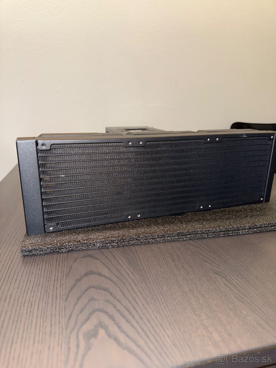 GIGABYTE AORUS GeForce RTX 5090 XTREME WATERFORCE/32GB - 11