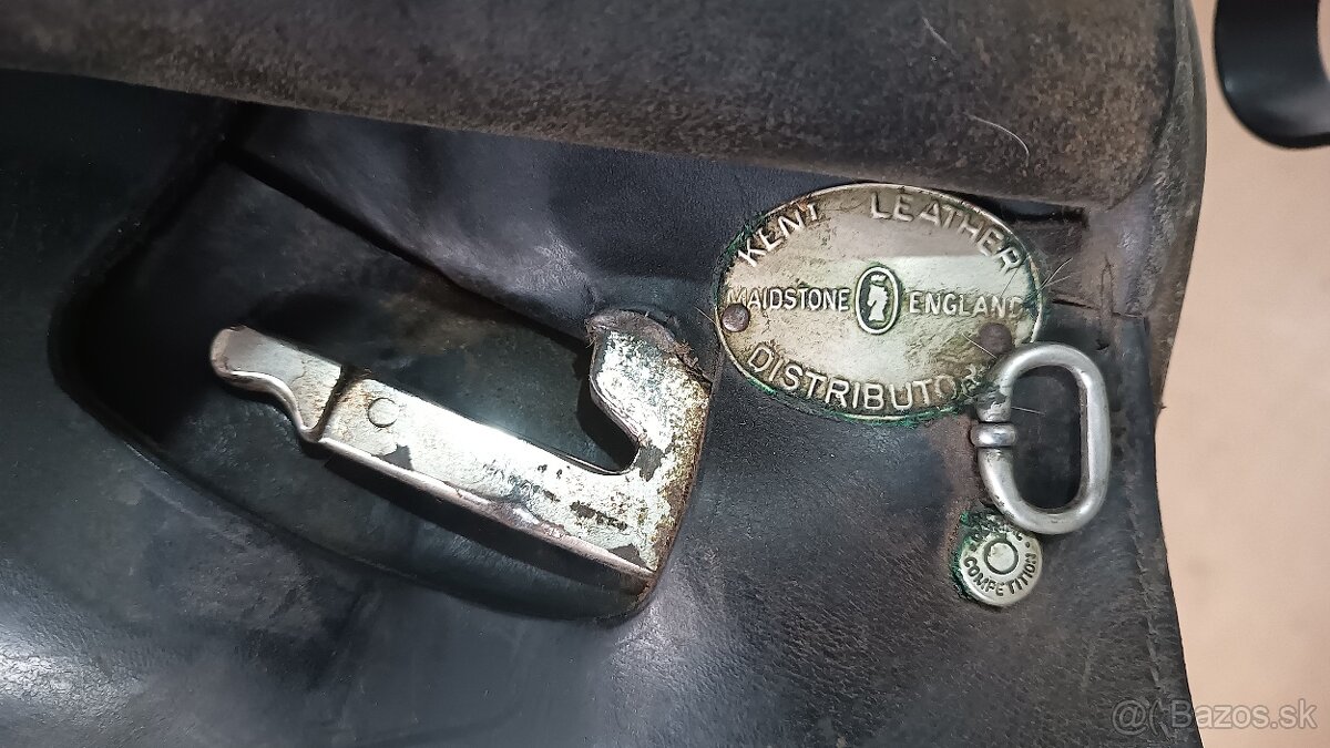 Kožené skokové sedlo KENT LEATHER (Made in England) – 17,5" - 11