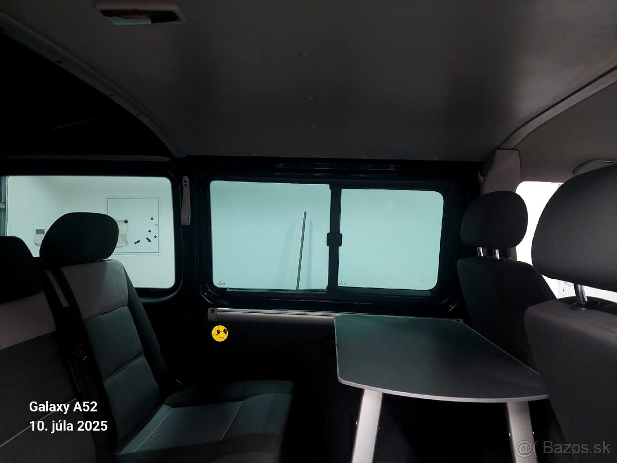Predám mikrobus multivan VW T5 - 11
