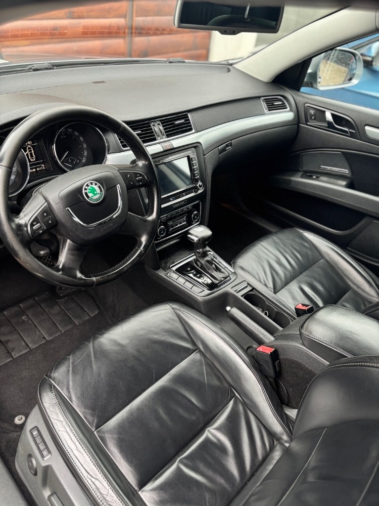 Predám Škoda Superb 2.0 TDi DSG L&K - 11