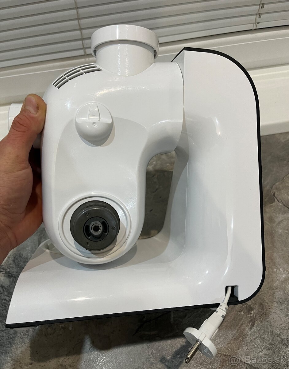 Kuchynský robot Bosch MUM 52131/03 700W - 11