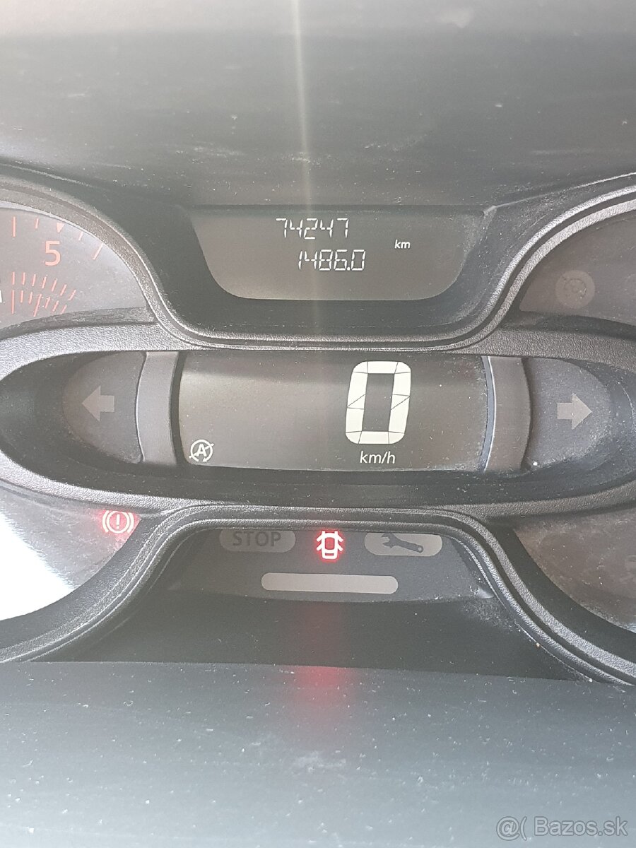 Renault Trafic 1,6dci - 8 miestny - 11