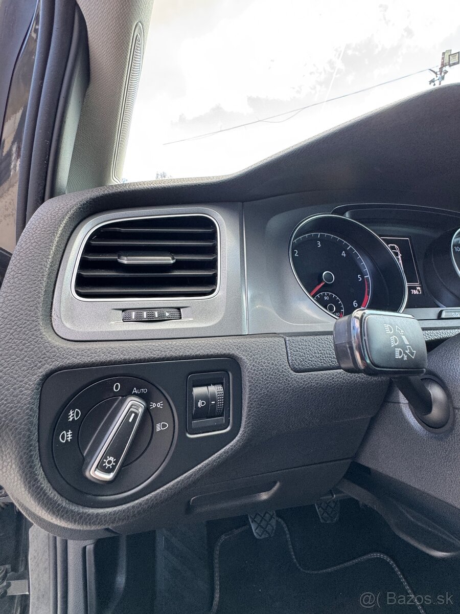 Volkswagen golf TDI Lounge - 11