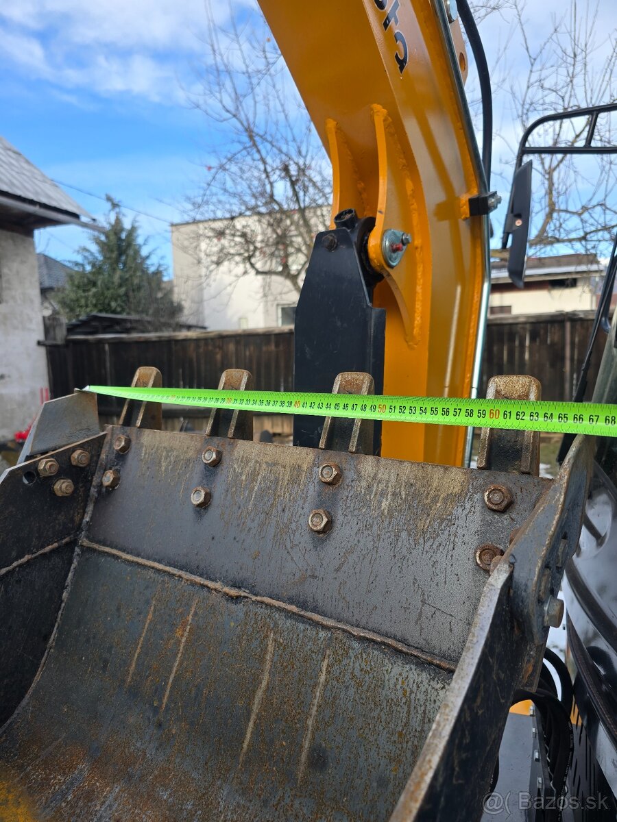 🚜 Predám Nový Kubota RLD35 Bager-Nakladač (Backhoe Loader) - 11