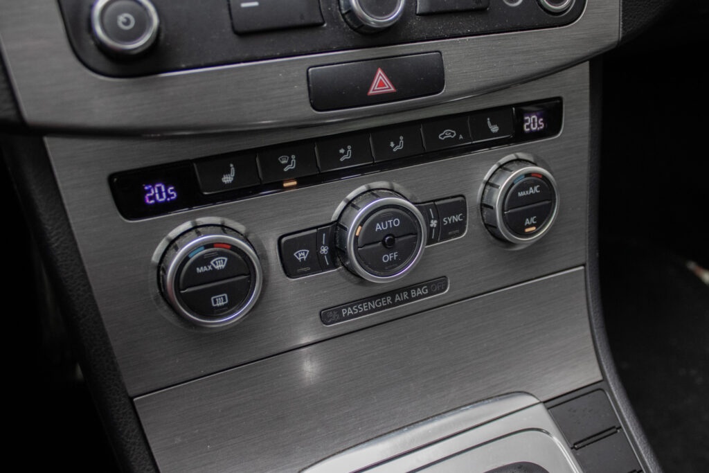 Volkswagen Passat Variant 2.0 TDI - 11