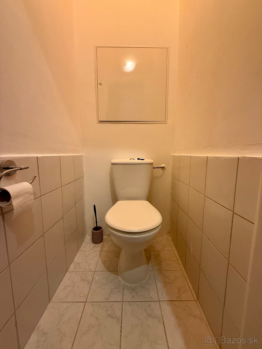 Na prenájom zariadený 3i byt vo Vrbovom - 11