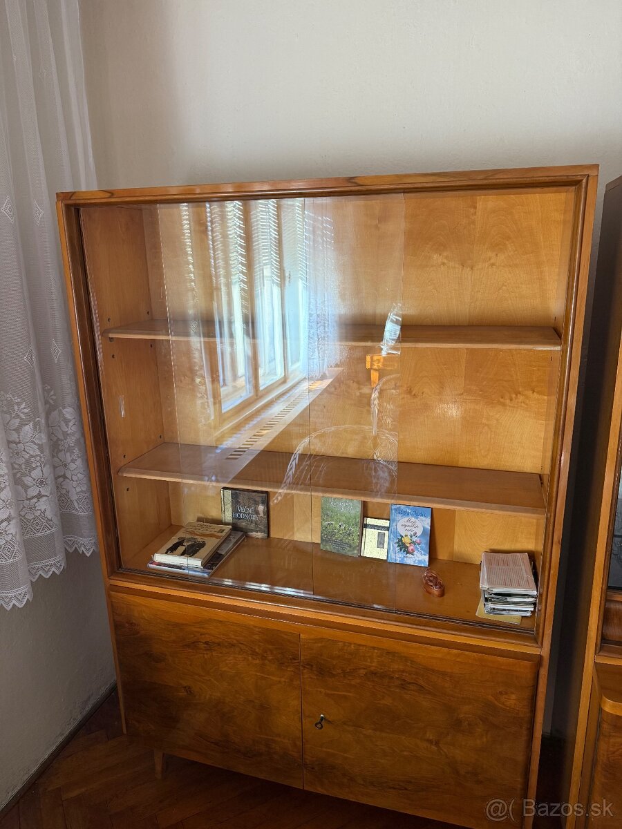 Skriňové zostavy, orech - 11