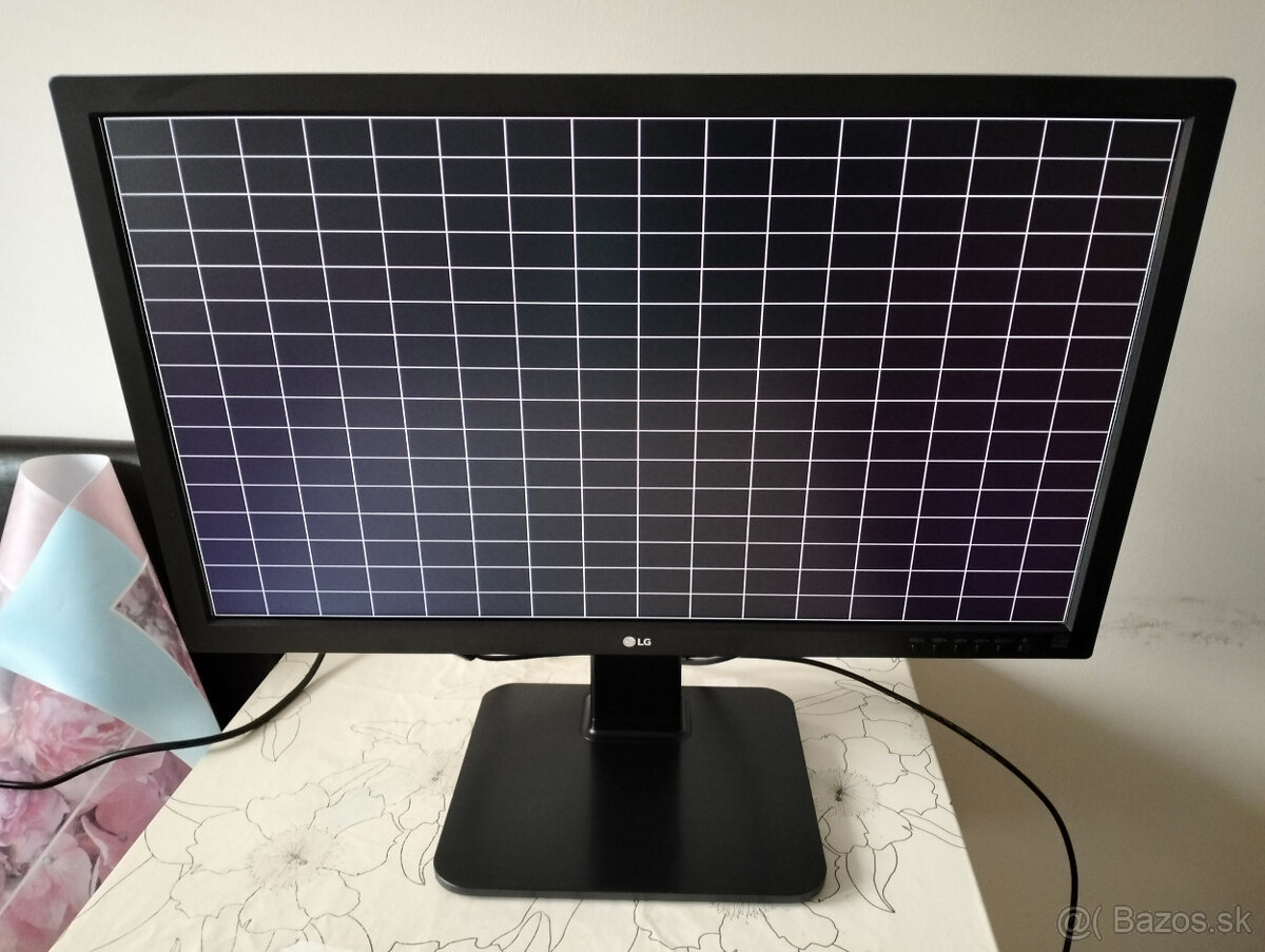 LG 27” 16:9 IPS Monitor príjemný na čítanie - 11