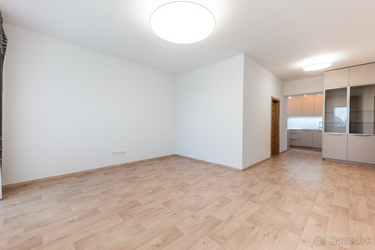 Štýlový trojizbový byt s bazénom, Linea - Piešťany - 11