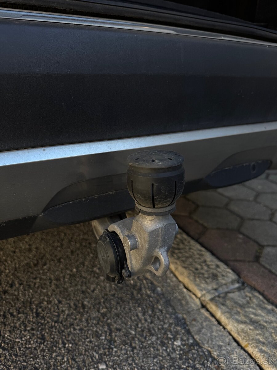 Mercedes-Benz E trieda Kombi 220d All-Terrain | DPH - 11