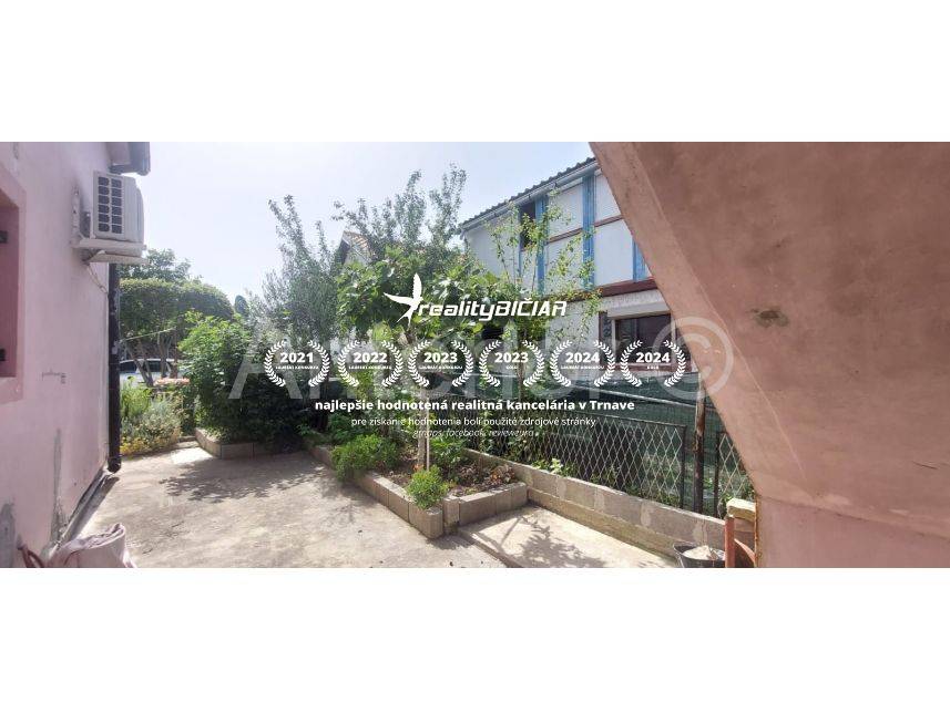 ZUKVE - dom 3. rad pri mori - dve bytové jednotky - 11