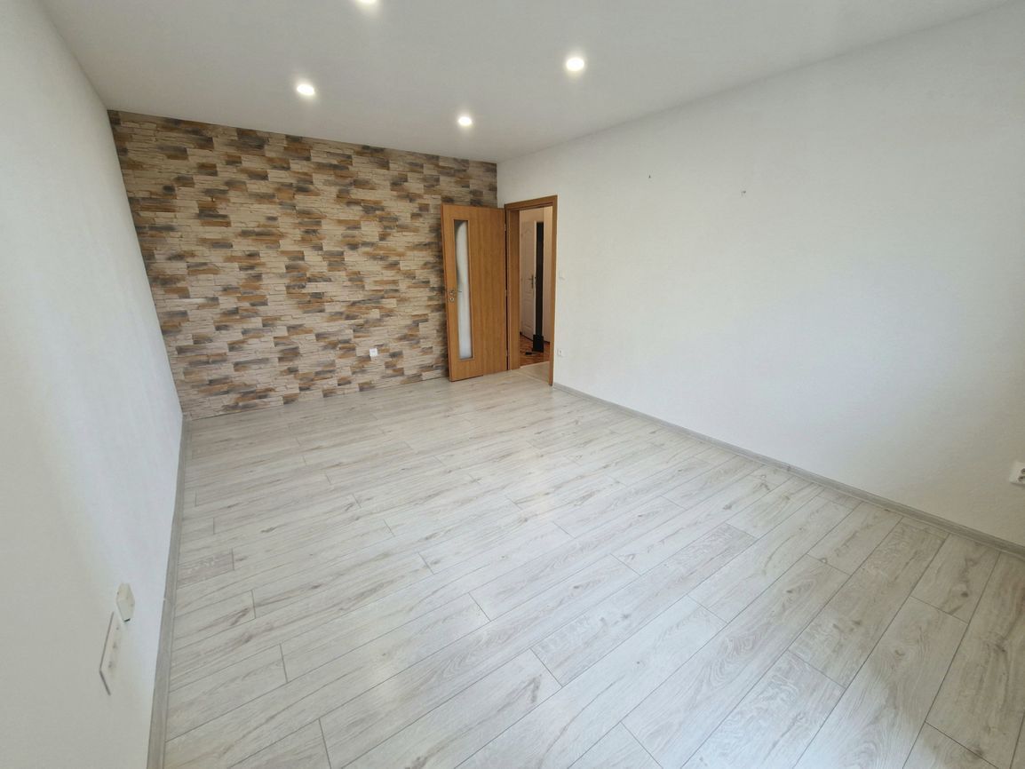 3 izb. byt prenájom, ST.JUH - 11